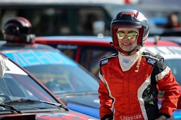 اتومبیل‌رانی ایران از استانداردهای جهانی فاصله دارد/ خودروسازان ‌از این رشته حمایت کنند