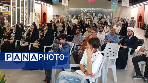  آیین رونمایی و جشن امضای سه کتاب در بخش ادبیات داستانی حوزه هنری فارس