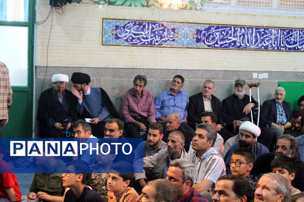 حضور نوجوانان در سی و پنجمین یادواره شهدای روستای فردوی قم