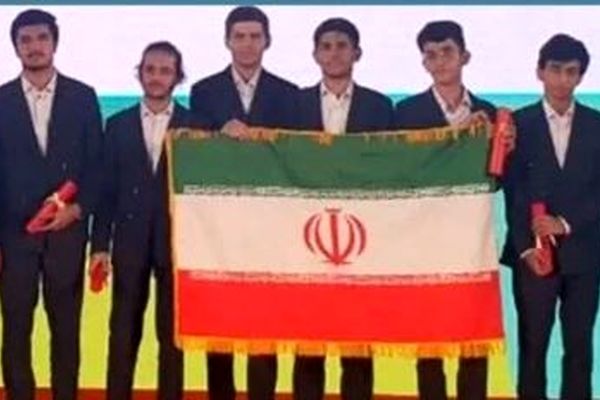 تبریک رئیس سازمان بسیج علمی به دانش‌آموزان مدال‌آور المپیاد جهانی ریاضی