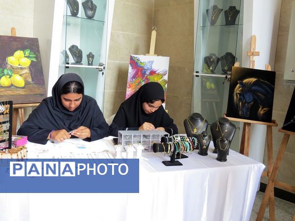 آیین تجلیل از معلمان نمونه استانی در بجنورد