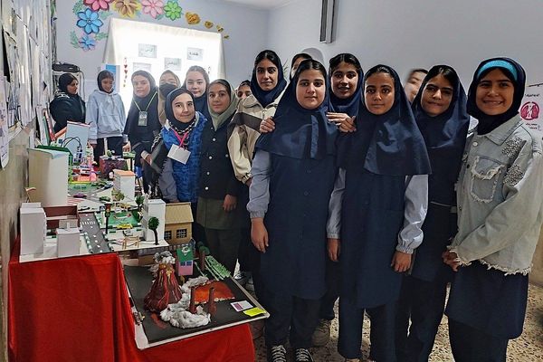 هفته پژوهش در مدرسه شهید معظم شهرستان قدس