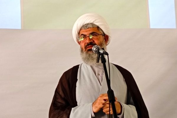 معلم نقش اصلی را در مهندسی سازی آینده کشور دارد