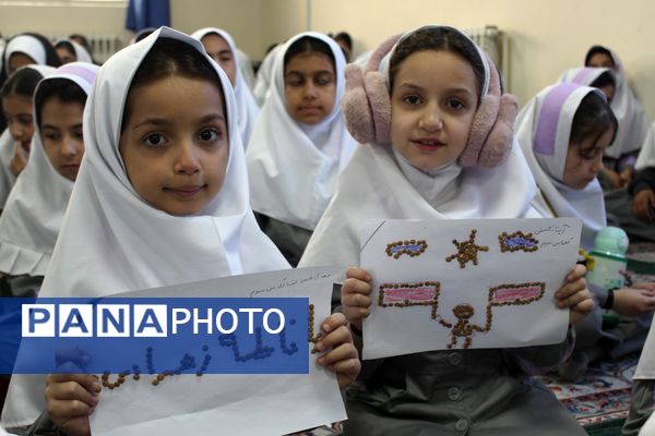 مراسم شهادت حضرت زهرا(س) و یادواره شهدا در دبستان شهیدان حجازی گلوگاه 