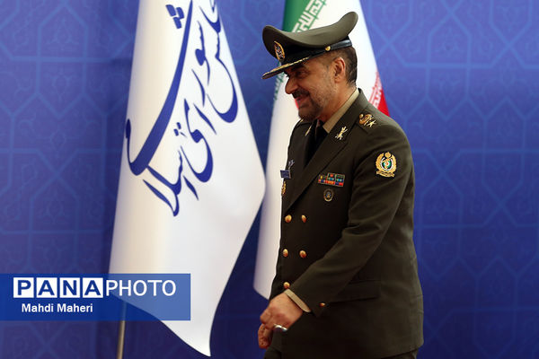 ورود مهمانان مراسم تحلیف رئیس‌جمهوری به مجلس شورای اسلامی 