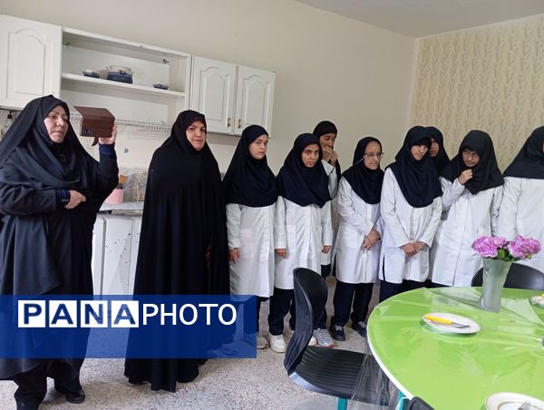 افتتاح کارگاه آشپزی و اتاق گفتگوی انجمن اولیا و مربیان در آموزشگاه ولایت