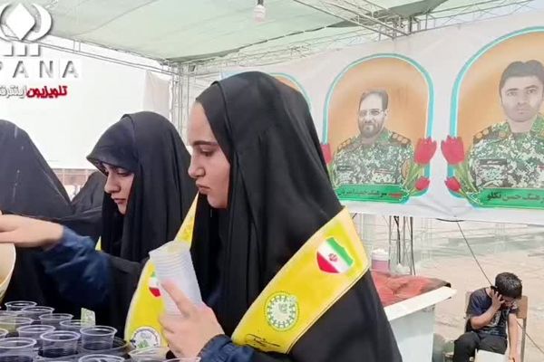 موکب سازمان دانش آموزی استان ایلام در پایانه مرزی مهران دایر شد 