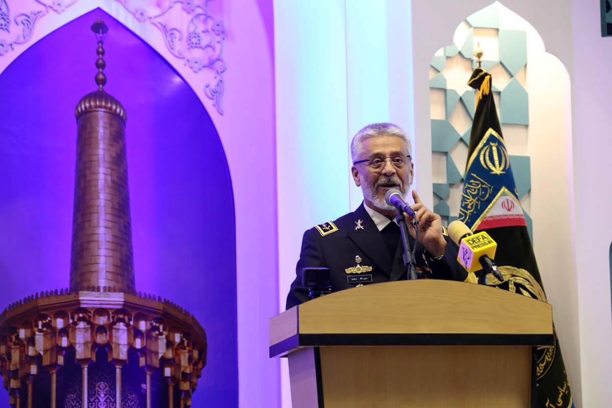 ارتش مقابل هرگونه نفوذ دشمن به ایران ایستاده است