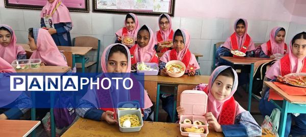روز جهانی تخم‌مرغ در دبستان شهید هادی آریایی 