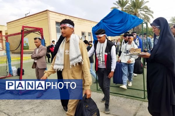 اعزام دانش‌آموزان پسر متوسطه دوم حاجی‌آباد به کربلای‌ایران