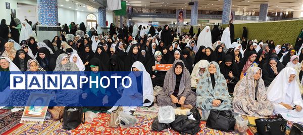 حضور دانش‌آموزان بیرجندی در نماز جمعه
