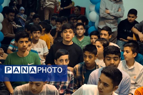 تقدیر از نوجوانان فعال پایگاه بسیج حضرت صاحب الزمان (عج)