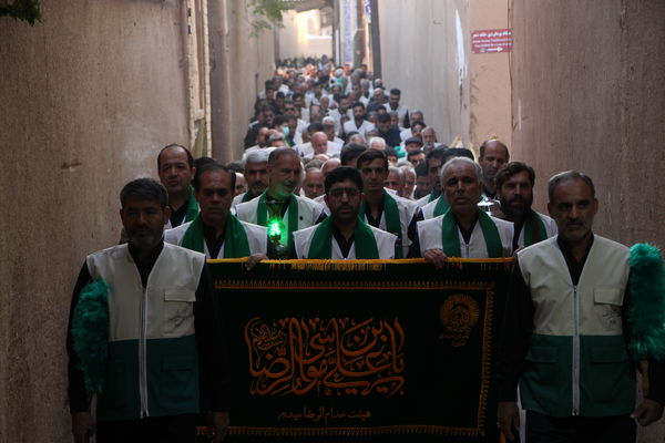 کاروان نمادین حضور امام رضا (ع) در یزد