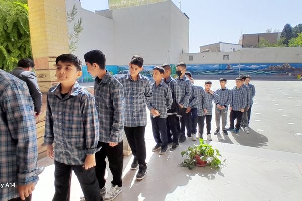 دانش‌آموزان شهریاری روز اول سال تحصیلی را به پایان رساندند
