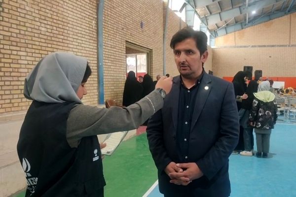 کتابخوانی کلید تغییر نگاه نسل جوان است