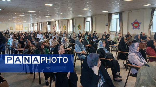 برگزاری انتخابات انجمن اولیا و مربیان دبیرستان فاطمیه ناحیه یک کرج