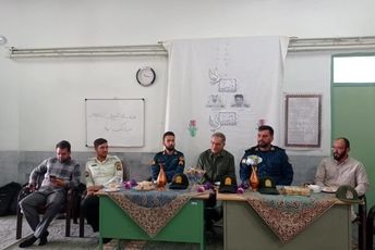 حضور گرم پاسبانان امنیت در کنار دانش‌آموزان مدرسه فاطمه پاپلی