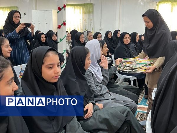 برگزاری مراسم به مناسبت جشن جوانه ها در دبیرستان شهید محمدی پور خلیل آباد 