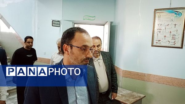 بازدید مشاور وزیر آموزش و پرورش از مدارس آسیب‌دیده کاشمر