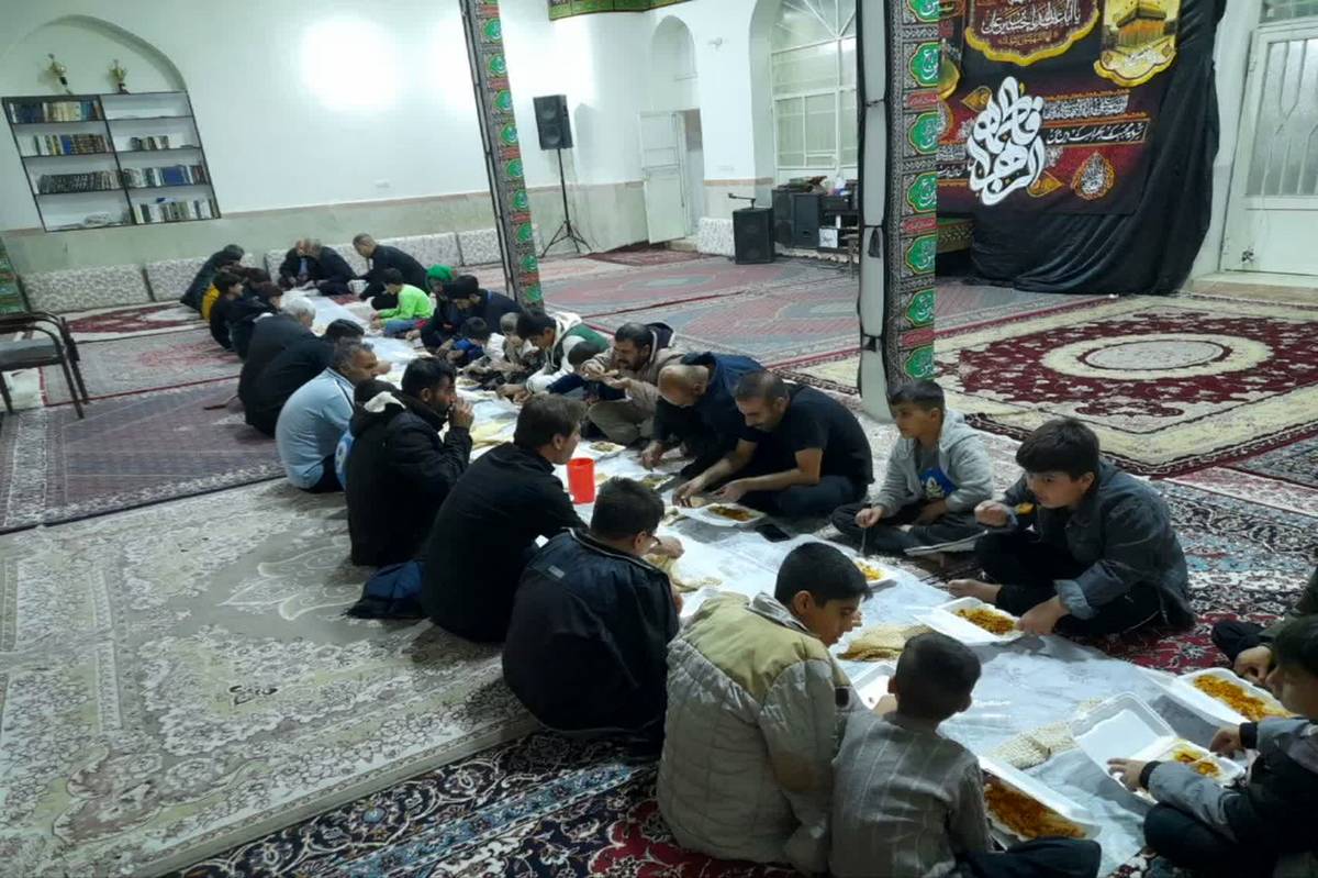 آیین باشکوه شب شهادت حضرت فاطمه‌ زهرا(س) در مسجد امام علی(ع) محله ده‌محسن برگزار شد