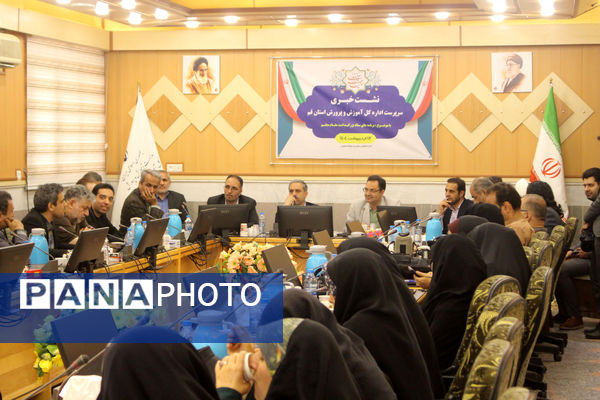 نشست خبری سرپرست اداره‌کل آموزش و پرورش قم به‌مناسبت روز معلم