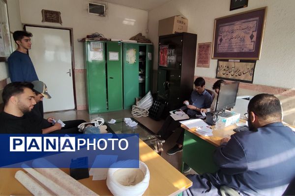 انتخابات شورای دانش‌آموزی در هنرستان موفقیان اسلامشهر