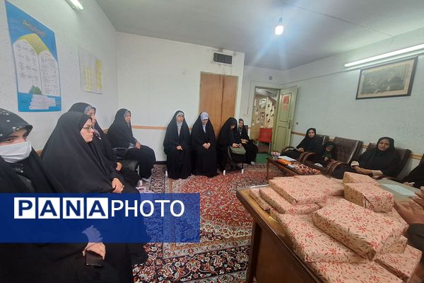 جلسه ستاد دهه فجر در حوزه حضرت زینب(س)بسیج سپاه احمد ابن موسی (ع) در شیراز 