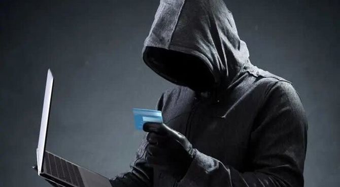 انهدام ۴ باند کلاهبرداری با اسکیمر توسط پلیس 