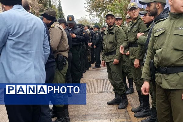 تشییع پیکر پاک و مطهر شهدای گمنام در شیراز 