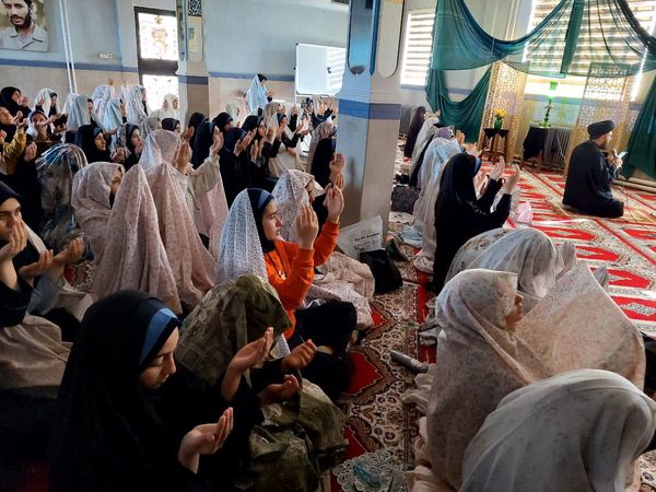 لحظات نورانی نماز استغاثه؛ اتحاد دل‌ها برای طلب باران