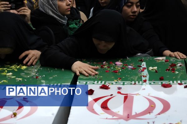 برگزاری مراسم باشکوه استقبال از شهدای گمنام در کرج 