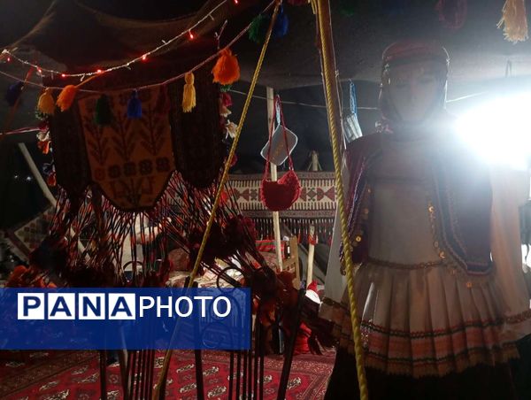  برپایی سیاه چادر بومی محلی در فاروج