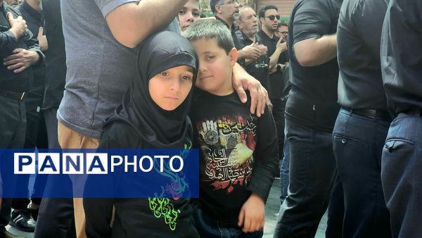 حضور قشر نوجوان و جوان در عزاداری تاسوعای حسینی