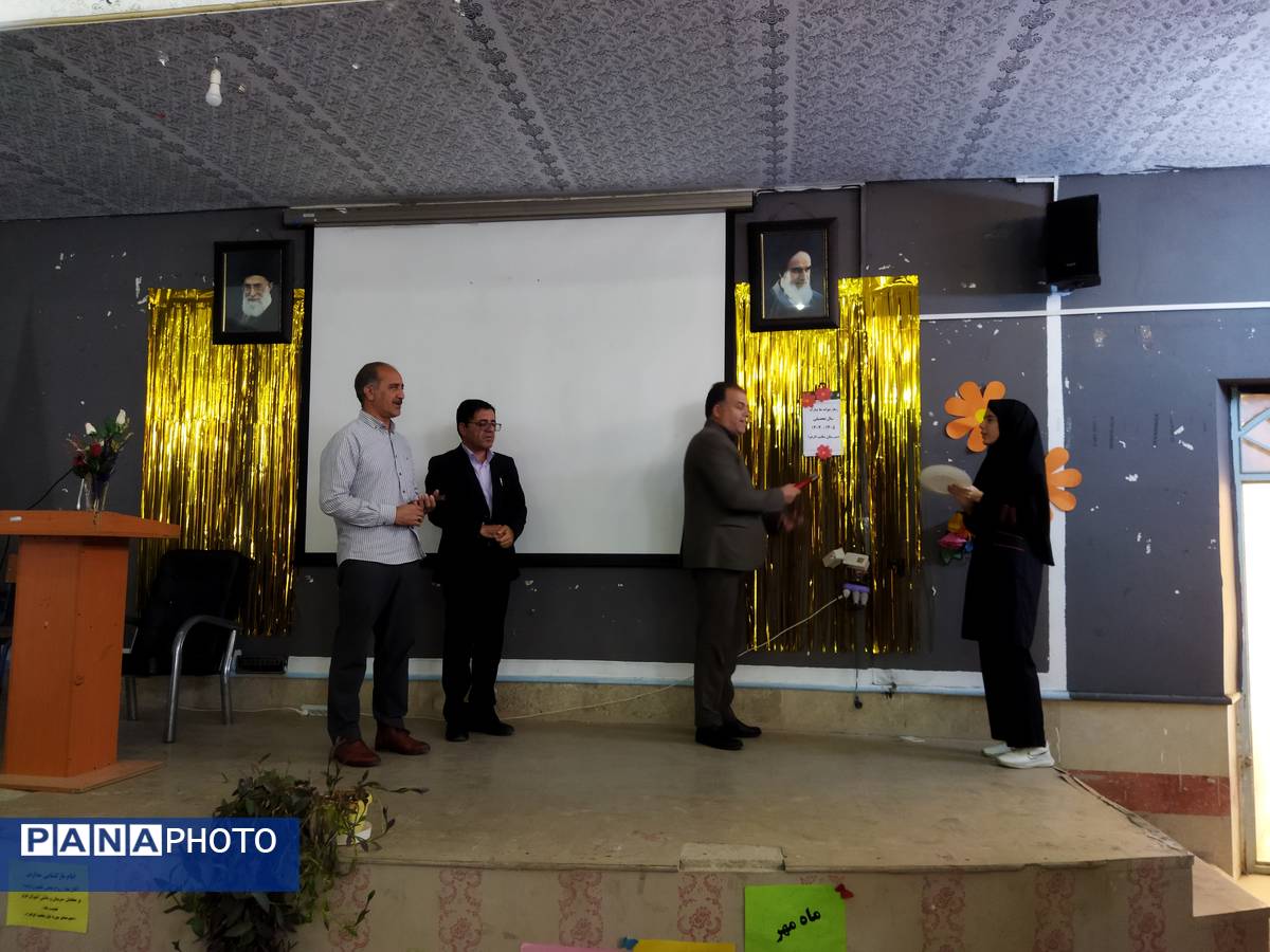 جشن جوانه‌ها مدرسه مکتب الزهرا در معمولان 