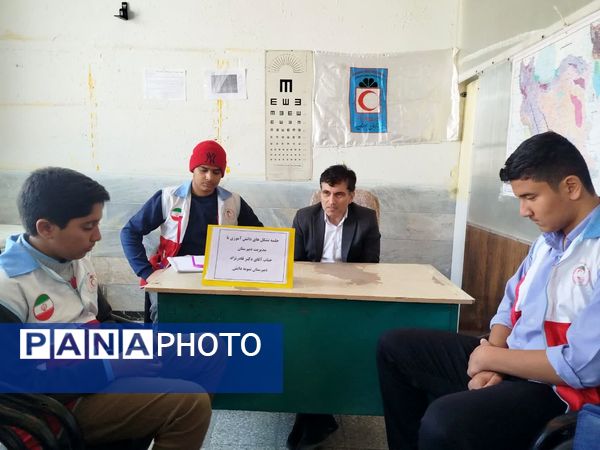 جلسه تشکل‌های دانش‌آموزی در دبیرستان نمونه دانش چناران
