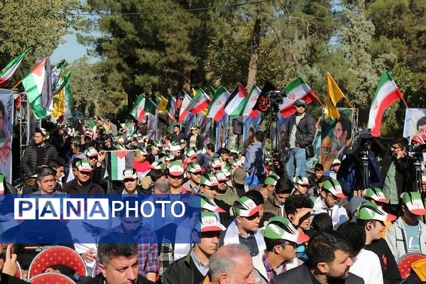 افتتاحیه ملی اردوی راهیان نور همزمان با گرامیداشت روز نوجوان و هفته بسیج دانش‌آموزی در گلزار شهدای تهران