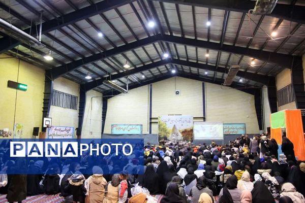  جشن ولادت به‌مناسبت روز زن در شهرستان اسدآباد