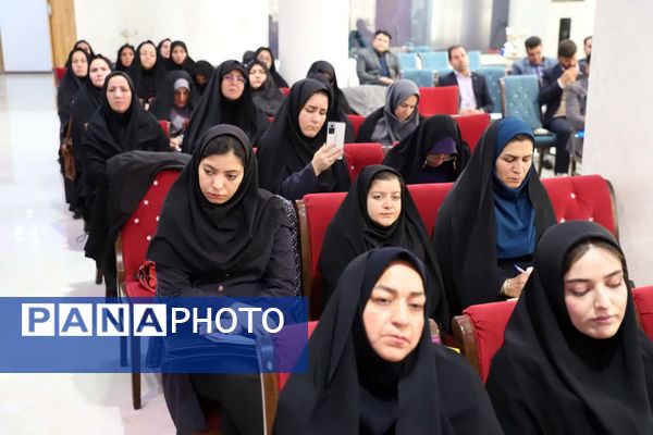 مدرسه محوری، الگوی نوین در سوادآموزی