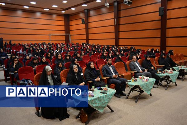مدرسه انقلاب در بهارستان‌دو به ایستگاه پایانی رسید
