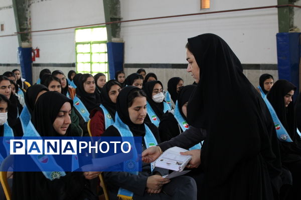 برگزاری جشن نیکوکاری در دبیرستان فاطمه الزهرا(س) آشخانه