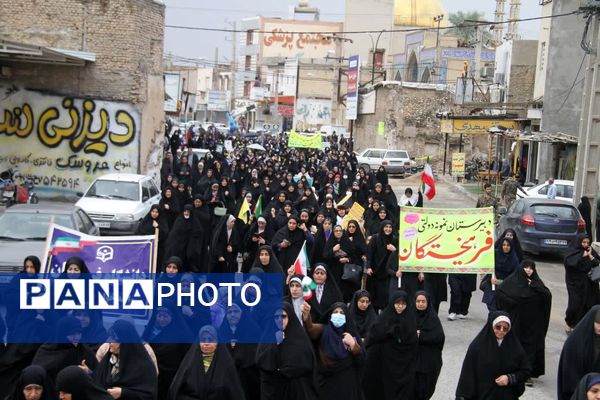 راهپیمایی 9 دی در بهبهان؛ فرهنگیان و دانش‌آموزان با آرمان‌های انقلاب تجدید بیعت کردند