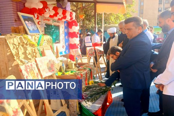 زنگ صلح  و دوستی در دومین روز از سال تحصیلی در مدرسه شاهد ائمه اطهار پاکدشت نواخته شد 