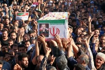 ‌تشییع باشکوه پیکر شهید مدافع وطن پاسدار حسین نوریان  در شهر کوشک 

