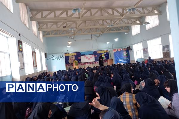 جشن ولادت امام حسن عسکری(ع) در دبیرستان شاهد فیض