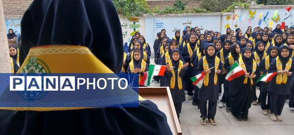 مدیرکل آموزش و پرورش گلستان در جمع دانش‌آموزان گالیکش