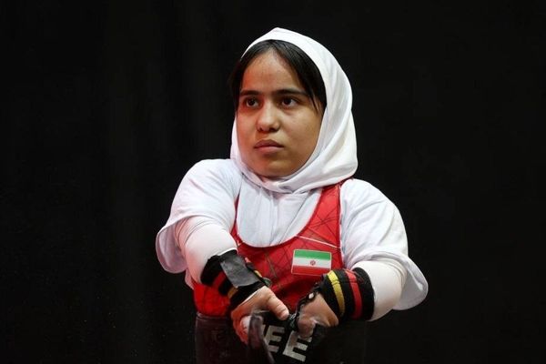 دشت اولین طلای کاروان ایران در نبرد با فولاد سرد/ نشان طلا در مشت زهرا پولادی/ مهدیه احسانی طلایی شد