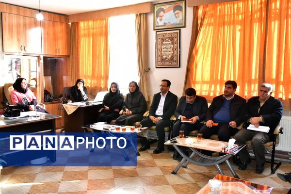 بازدید سرزده مدیرکل آموزش و پرورش کهگیلویه و بویراحمد از مدارس شاهد