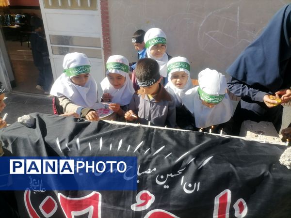 برپایی موکب دانش‌آموزی به‌مناسبت شهادت حضرت فاطمه(س)