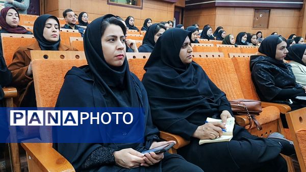 نشست بررسی ابعاد خودکشی و راهکارهای کاهش آن در کهگیلویه‌وبویراحمد