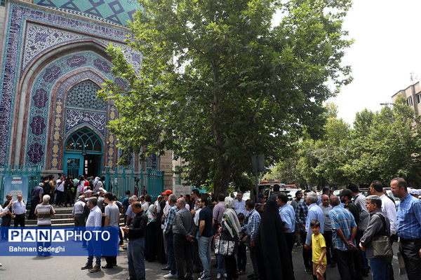 انتخابات چهاردهمین دوره ریاست جمهوری در حسینیه ارشاد
